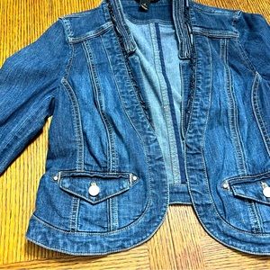 Preppy womans denim jacket